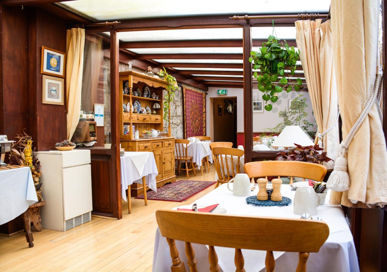 Clarke Cottage Guest House Данфермлин Экстерьер фото