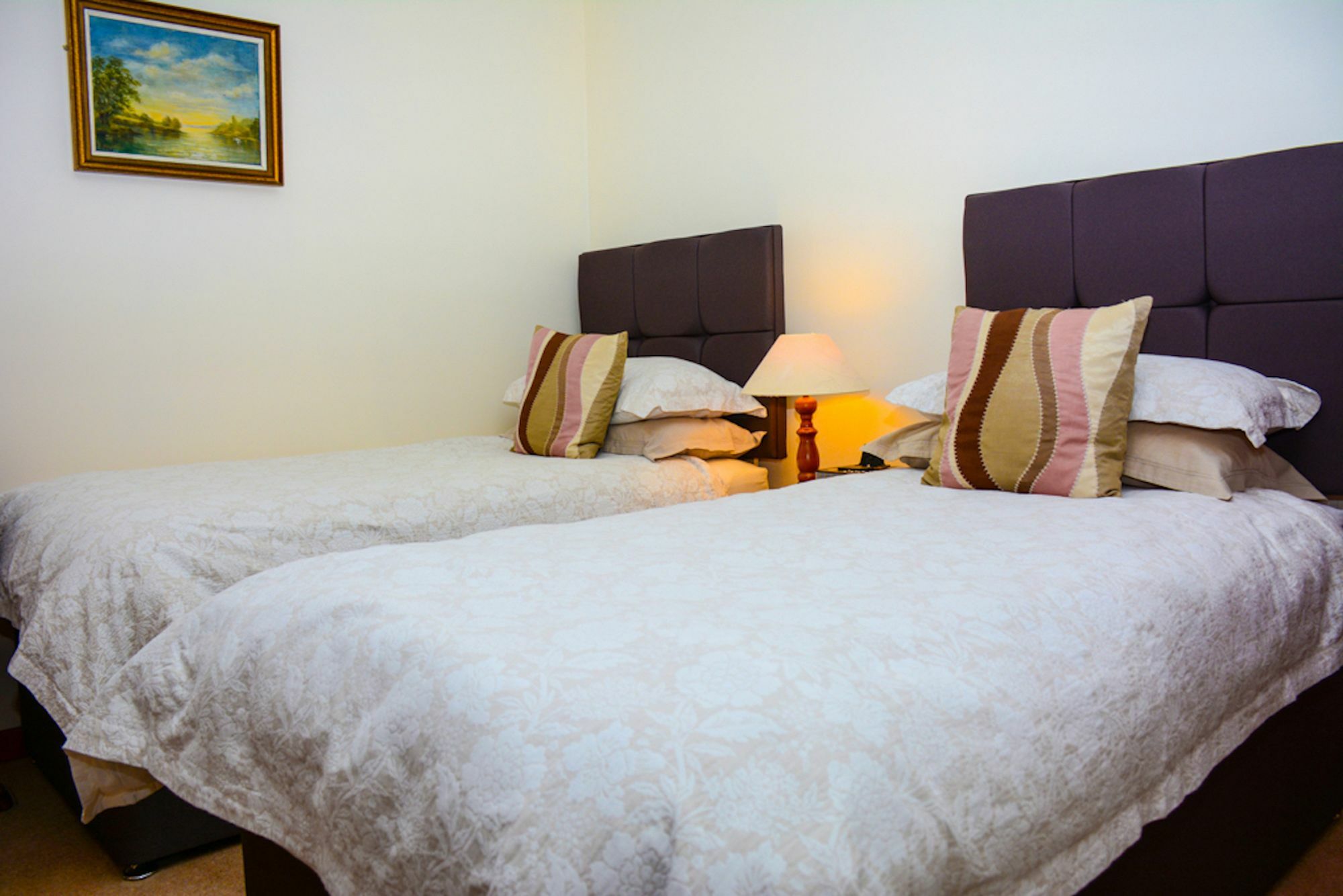 Clarke Cottage Guest House Данфермлин Экстерьер фото