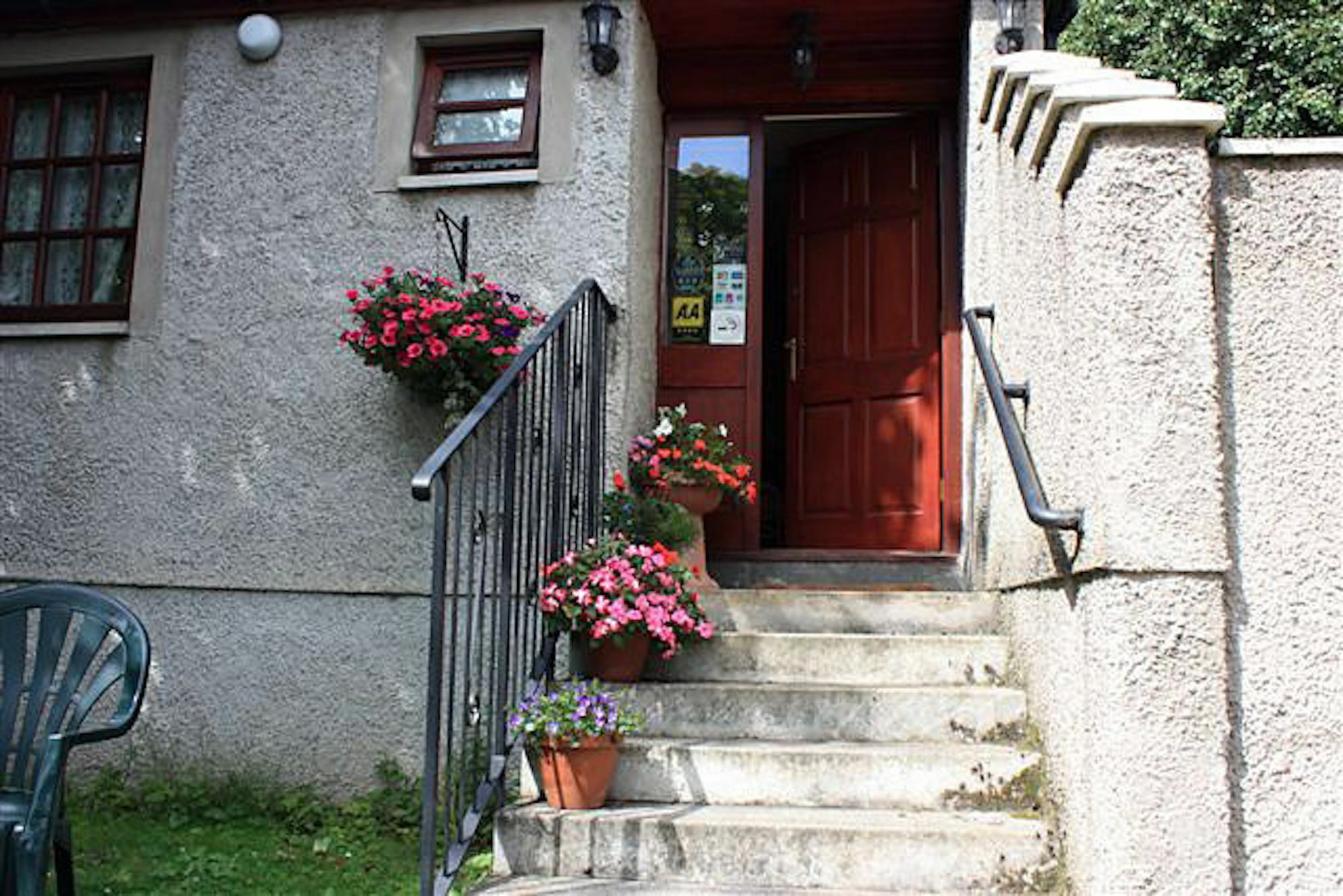 Clarke Cottage Guest House Данфермлин Экстерьер фото